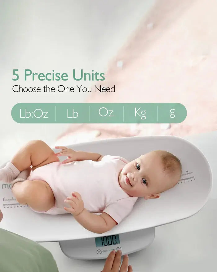 Momcozy – Peshore Shumëfunksionale për Bebe me Matje të Peshës dhe Gjatësisë