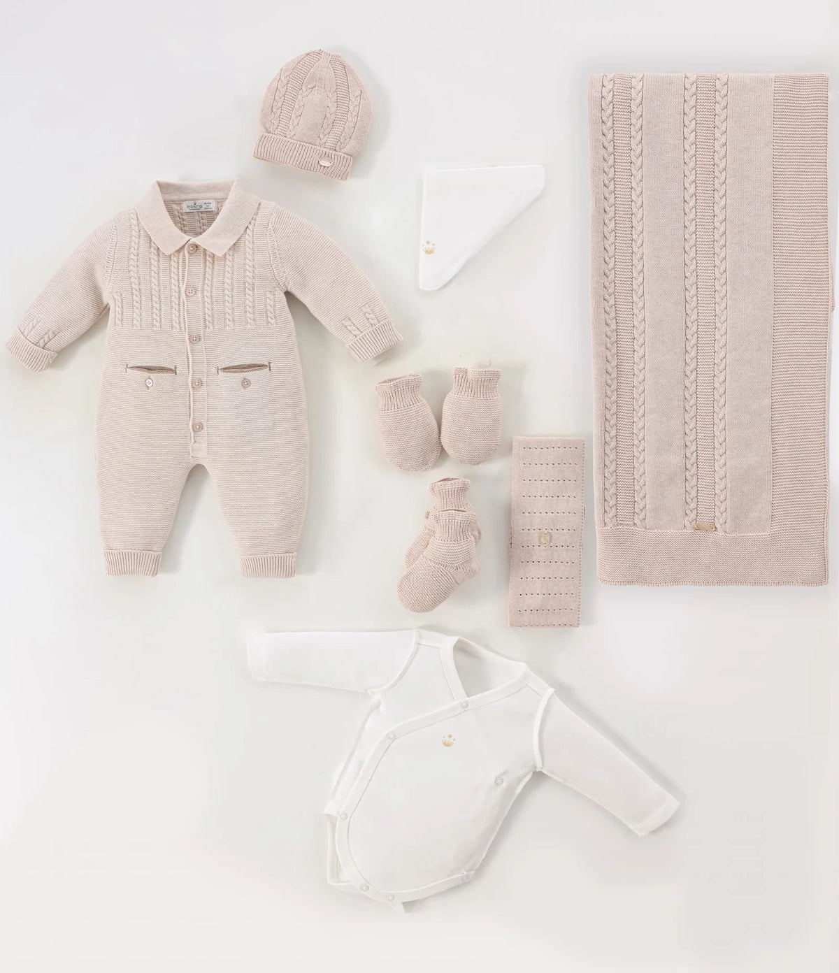 Set 8 Pjesë për Djem të Porsalindur – Bezhë