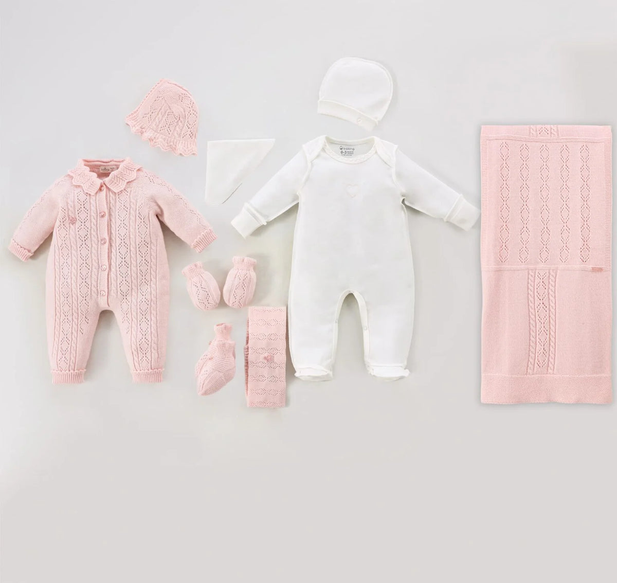 Set 8 Pjesë për Vajza të Porsalindura – Rozë