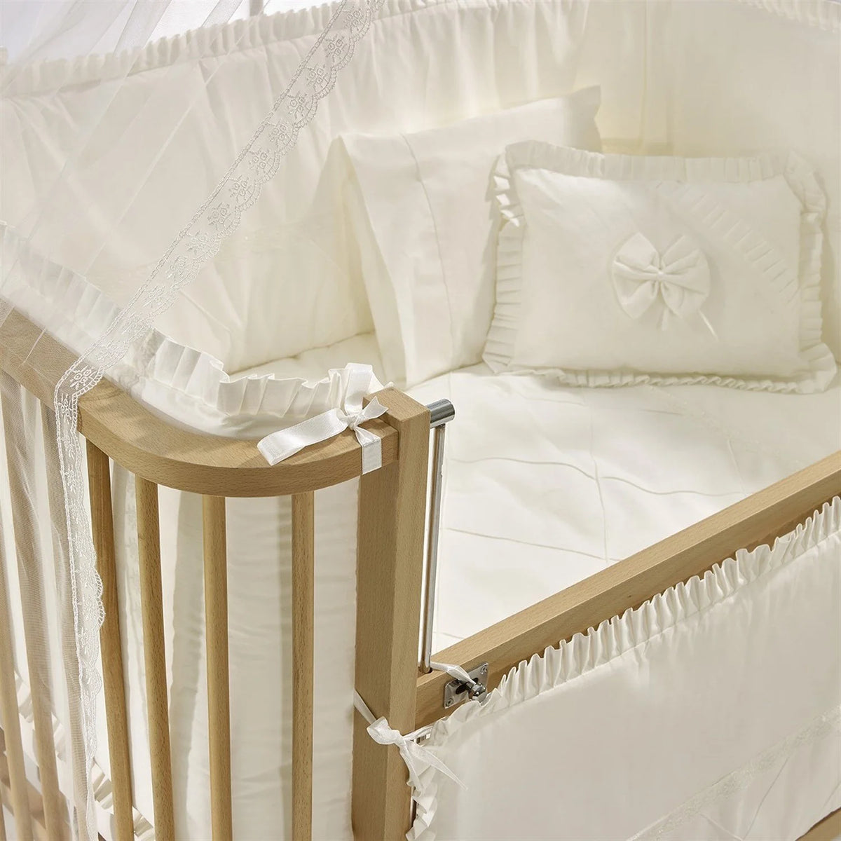 Bambino – Krevat Lëkundës 70×110 cm (Natyral / Krem)